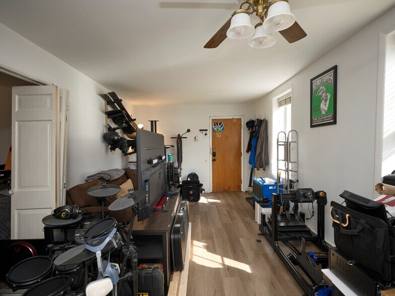More Photos Of 47 Bridge St, Lambertville Restaurant For Sale
