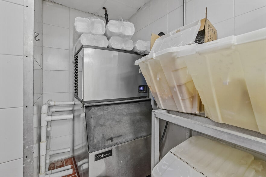 More Photos Of 5426 Antoine Dr, Houston Fast Food For Sale