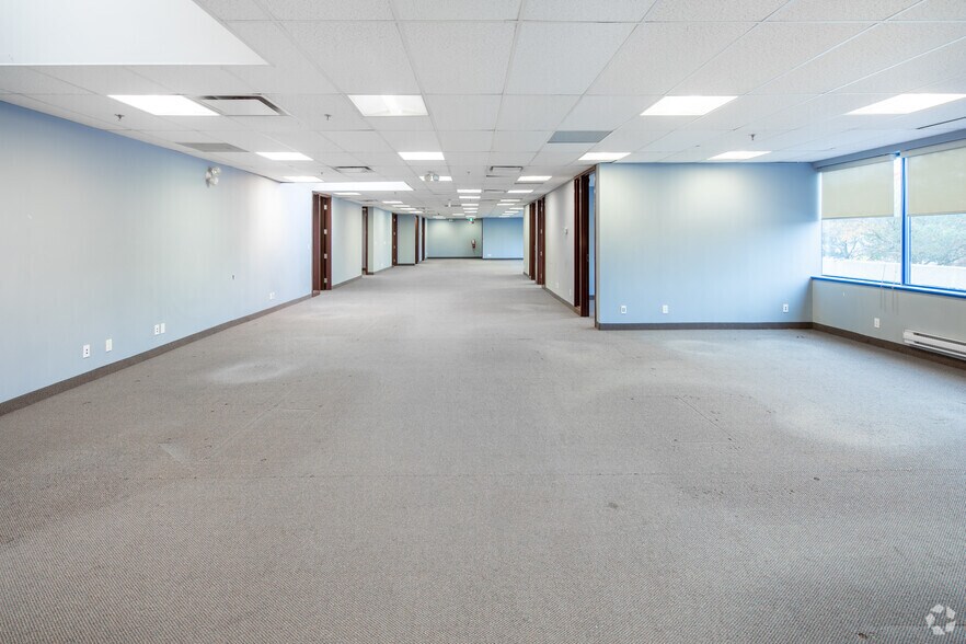 More Photos Of 35 Fulton Way, Richmond Hill Light Distribution For Lease