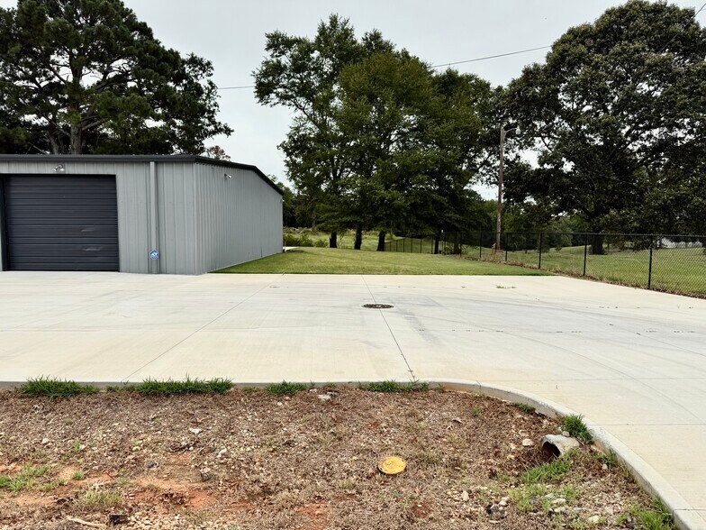 More Photos Of 1714 Circle Rd, Easley Warehouse For Sale