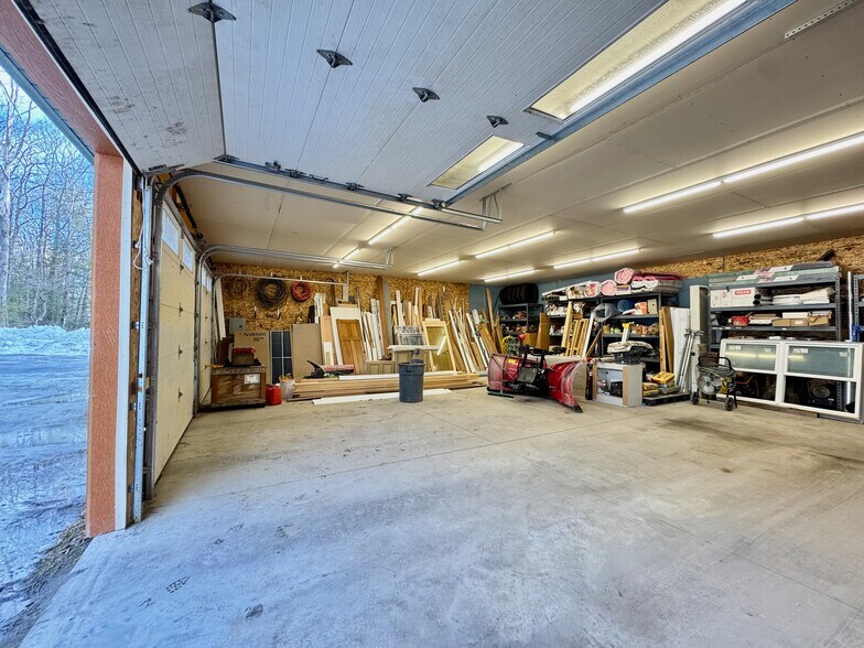 More Photos Of 424 PA-390, Tafton Flex For Sale