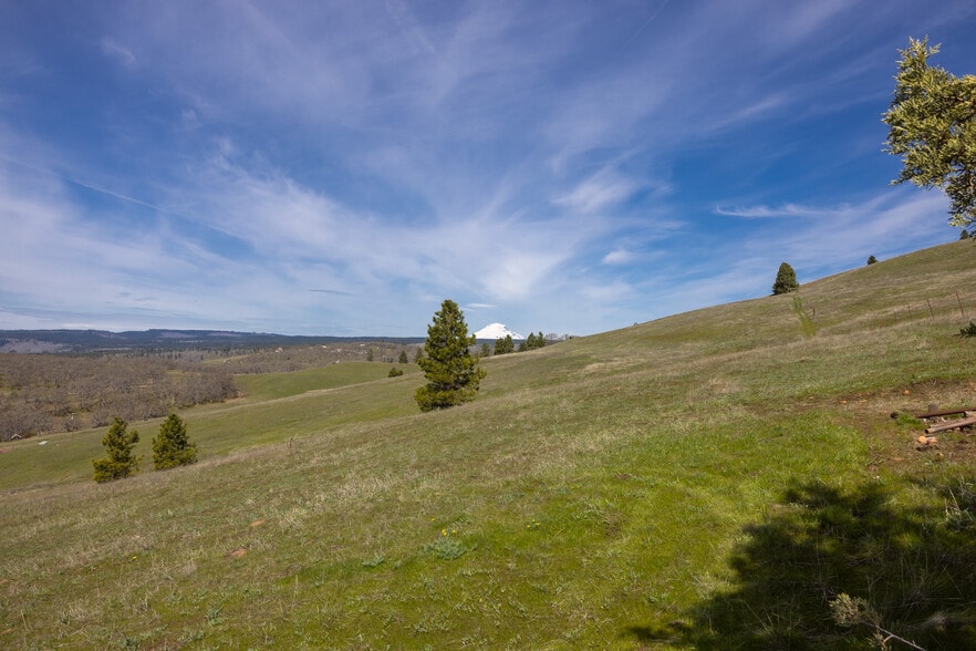 More Photos Of 60 Hartwig Road, Lyle Land For Sale