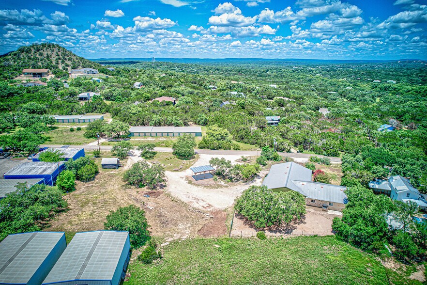 More Photos Of 45 La Buena Vista Dr, Wimberley Schools For Sale