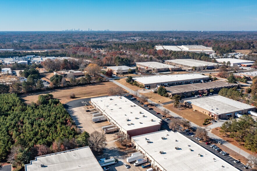 More Photos Of 5335 Dividend Dr, Decatur Distribution For Lease