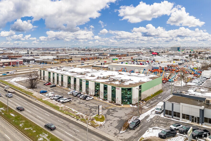 More Photos Of 9490-9490 Boul Henri-Bourassa W, Saint-Laurent Flex For Sale