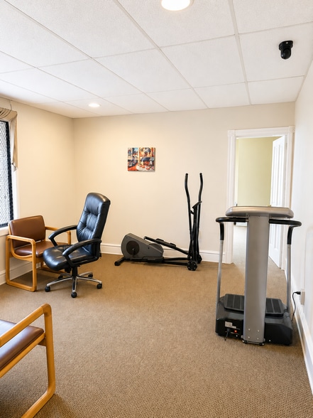More Photos Of 1324 N King St, Wilmington Office For Sale