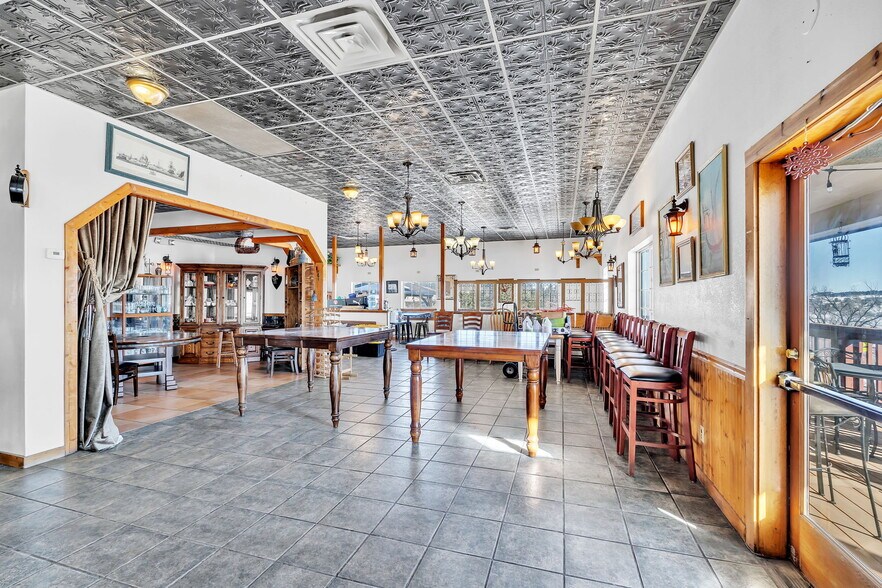 More Photos Of 11 Primrose St, Palmer Lake Restaurant For Sale