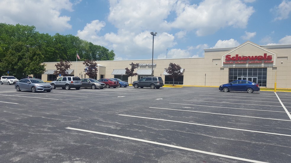 More Photos Of 2002-2012 Lee Hwy, Bristol Unknown For Lease