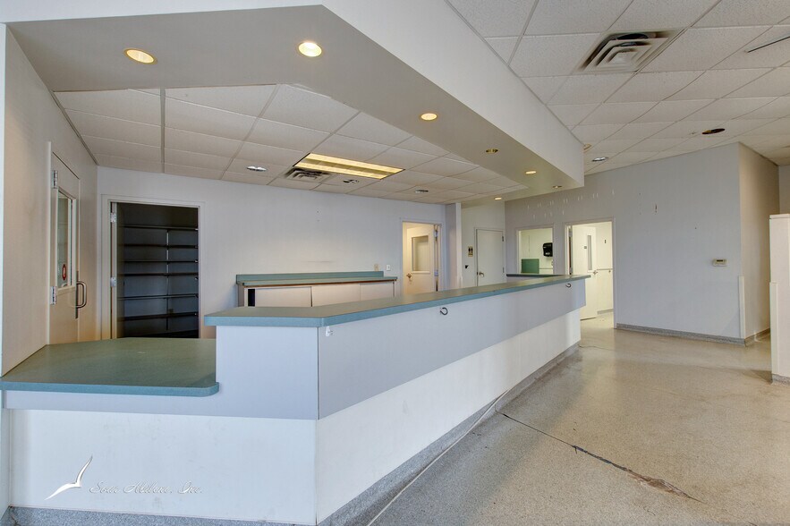 More Photos Of 3981 Ridgemont Dr, Abilene Storefront Retail Office For Sale