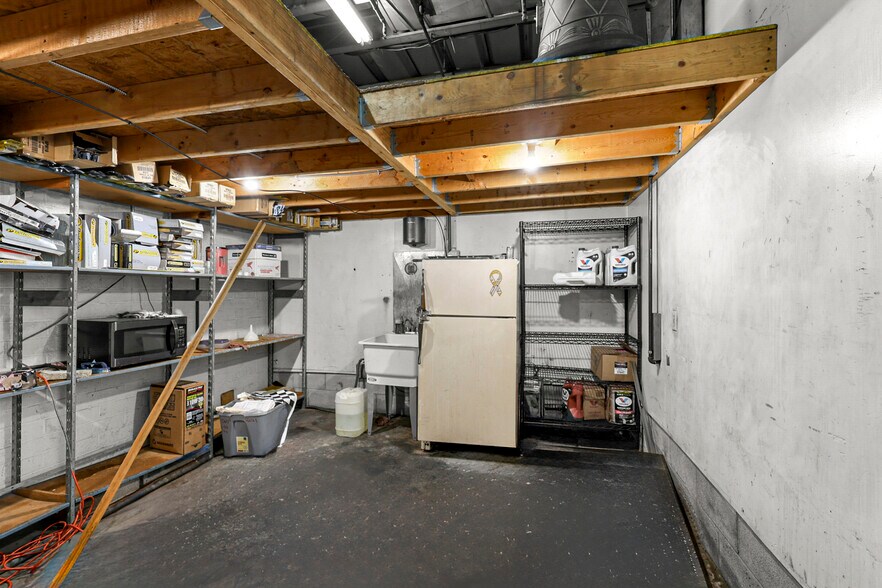 More Photos Of 3422 Flushing Rd, Flint Auto Repair For Sale