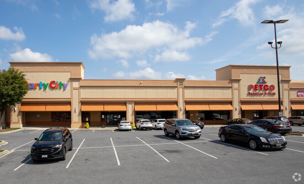 More Photos Of 10315-10385 Reisterstown Rd, Owings Mills Unknown For Lease