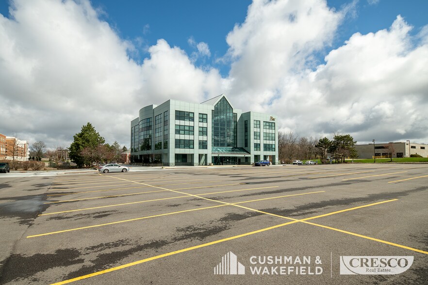 More Photos Of 23250 Chagrin Blvd, Beachwood Office For Lease