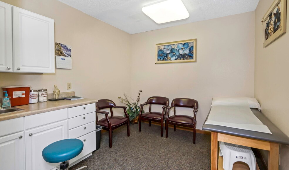 More Photos Of 701 N Hercules Ave, Clearwater Medical For Lease