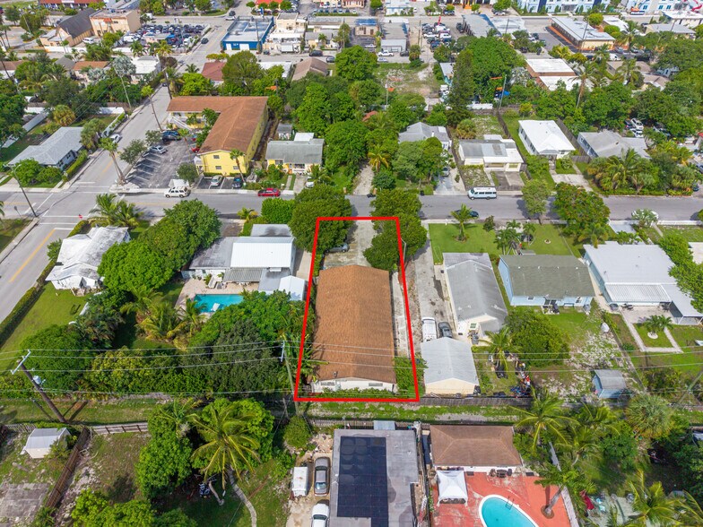 More Photos Of 920 S K St, Lake Worth Apartments For Sale