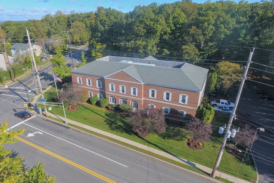More Photos Of 2 Forest Ave, Oradell Medical For Sale