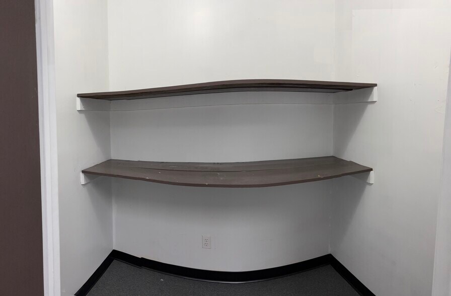More Photos Of 131 Main St, Hackensack Office Residential For Lease