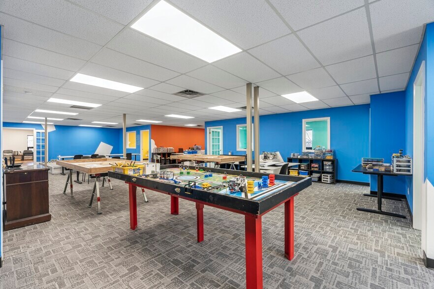 More Photos Of 230 Us Highway 206, Flanders Medical For Sale