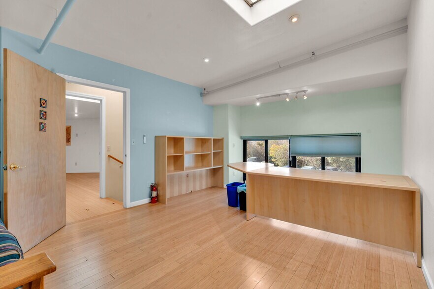 More Photos Of 390-400 Morris St, Sebastopol Warehouse For Sale