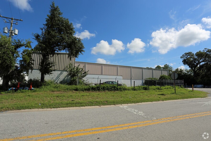 More Photos Of 1433 Massaro Blvd, Tampa Distribution For Lease