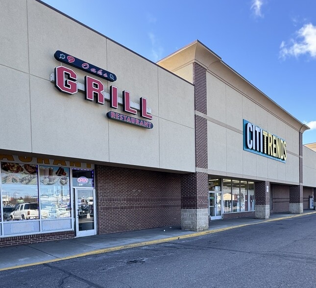 More Photos Of 22100-22150 Coolidge Hwy, Oak Park Storefront For Lease