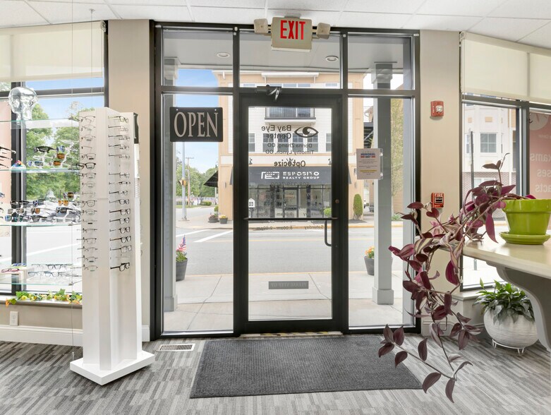 More Photos Of 1-5 N Main St, Mansfield Storefront Retail Residential For Lease