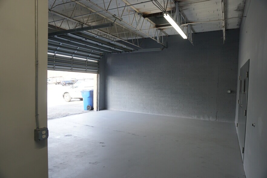 More Photos Of 1044 NE 44th St, Oakland Park Industrial For Sale