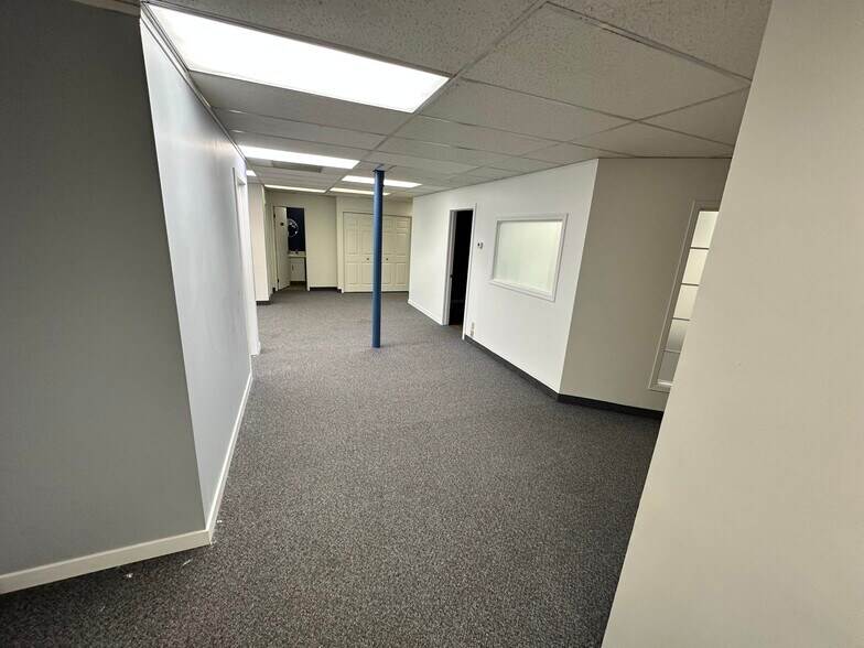 More Photos Of 14444-14456 118 Ave NW, Edmonton General Retail For Lease