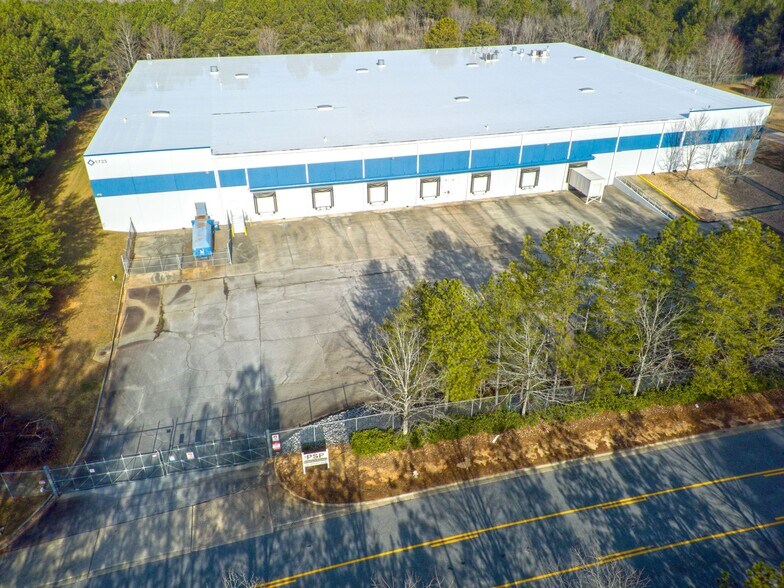 More Photos Of 1725 Westgate Pky, Atlanta Warehouse For Lease