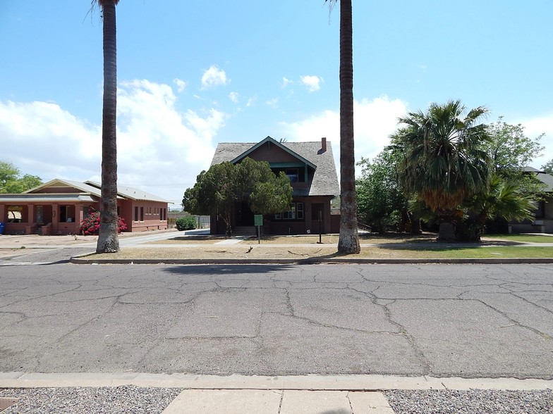 Primary Photo Of 323 E Willetta St, Phoenix Office Residential For Lease