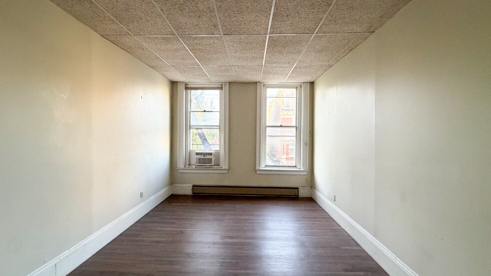 More Photos Of 24 E University Ave, Cincinnati Apartments For Sale
