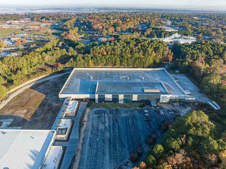 More Photos Of 375 Airport Rd, Griffin Manufacturing For Sale