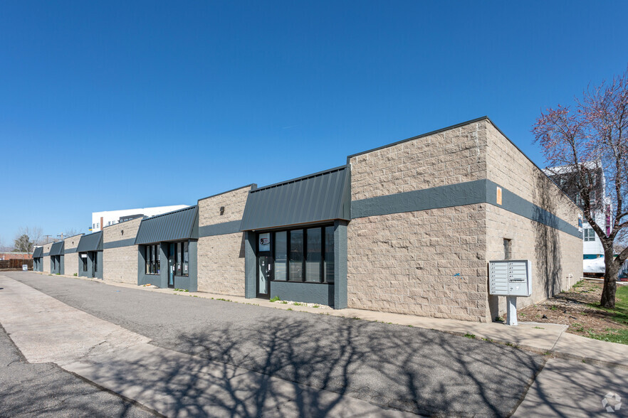 Primary Photo Of 1315 Nelson St, Lakewood Warehouse For Lease