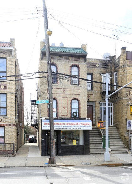 More Photos Of 2446 E Tremont Ave, Bronx Apartments For Sale