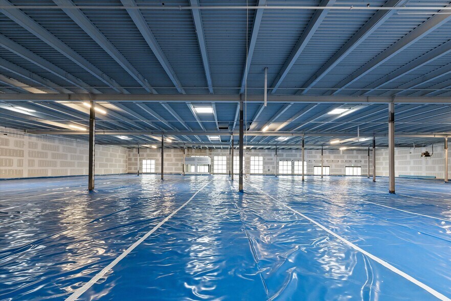 More Photos Of 29270-29350 Plymouth Rd, Livonia Freestanding For Lease