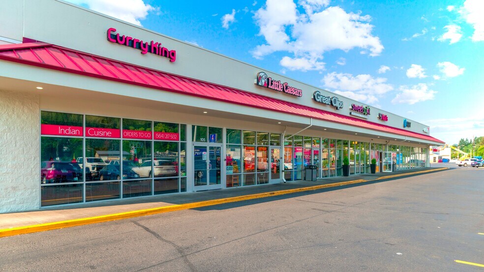 More Photos Of 200 Triangle Ctr, Longview Unknown For Lease