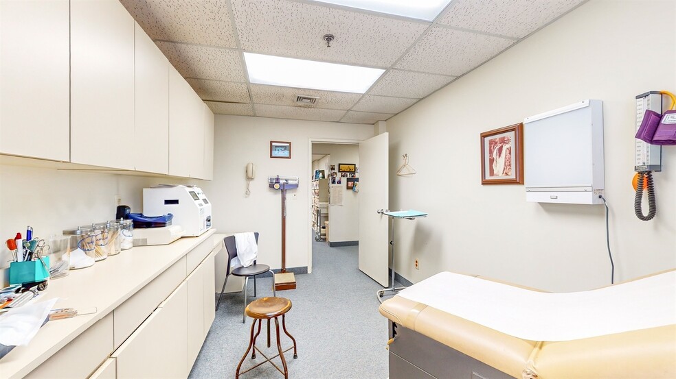 More Photos Of 15-01 Broadway, Fair Lawn Medical For Sale