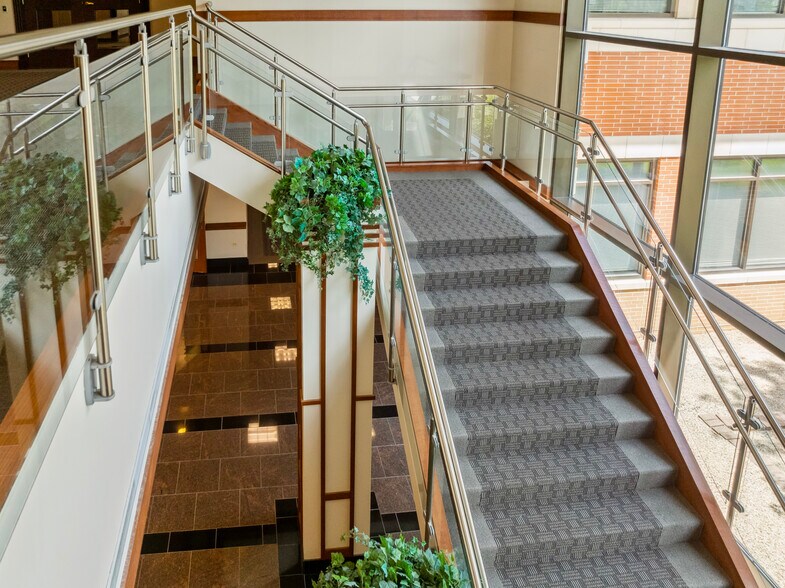 More Photos Of 760 W Main St, Barrington Office For Sale