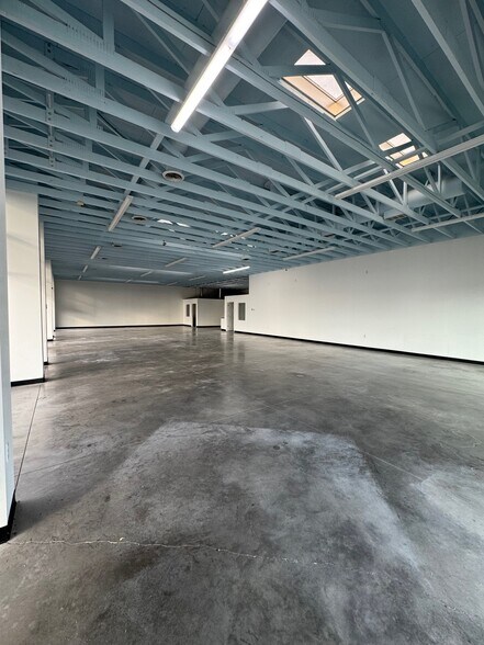 More Photos Of 125 Division St, Waite Park Auto Dealership For Sale