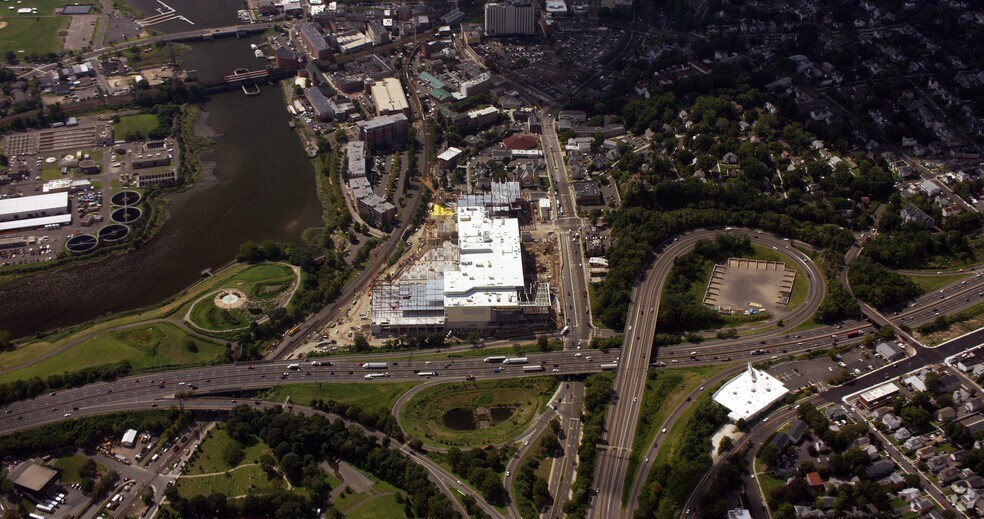 More Photos Of 56 Putnam Ave, Norwalk Unknown For Lease