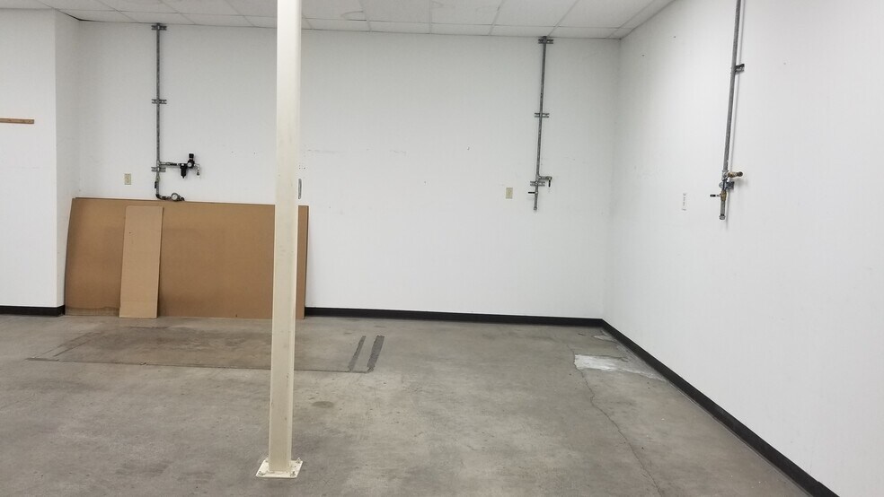 More Photos Of 15811 Tuckerton Rd, Houston Warehouse For Sale