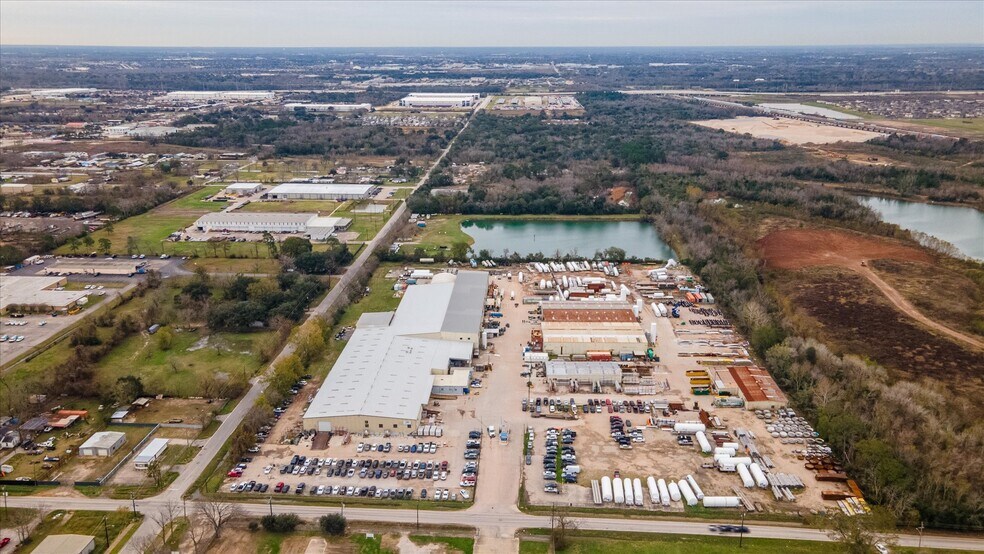 More Photos Of 7117 Almeda Genoa Rd, Houston Land For Sale