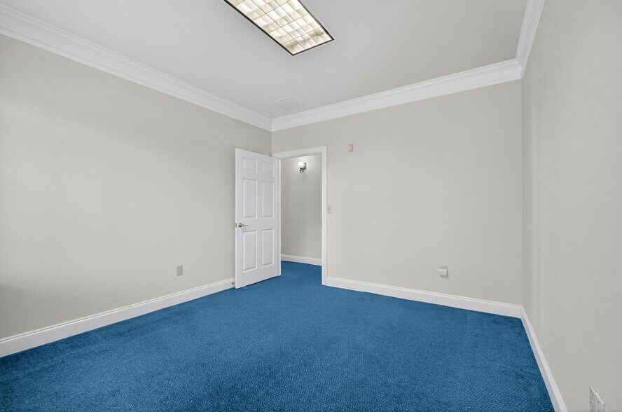 More Photos Of 3790 Holcomb Bridge Rd, Norcross Medical For Sale