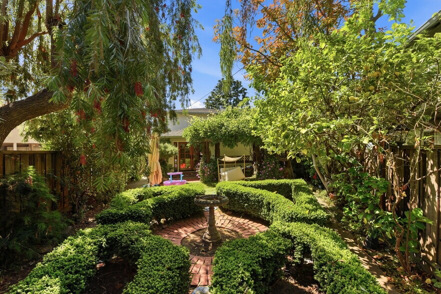 More Photos Of 870 Williams Way, Sunnyvale Apartments For Sale