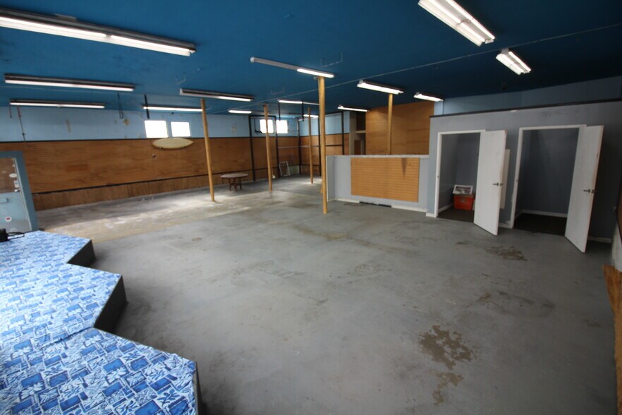 More Photos Of 3780 Mission Blvd, San Diego General Retail For Lease