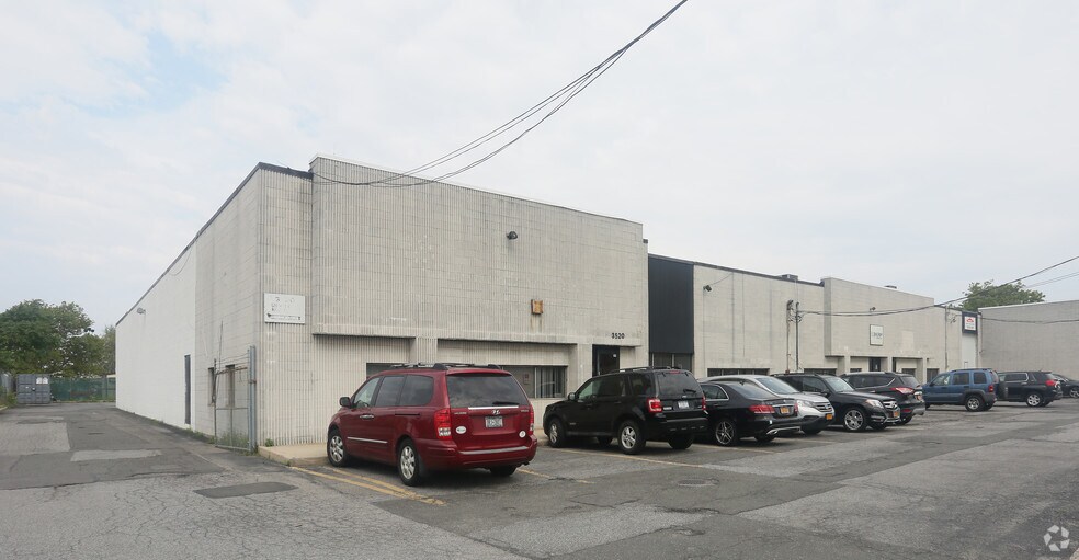 More Photos Of 3508-3520 Hargale Rd, Oceanside Warehouse For Lease