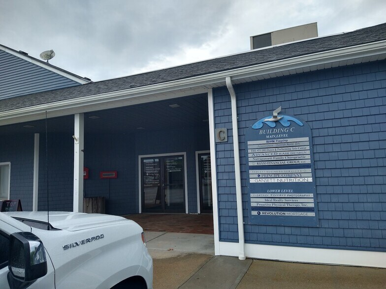 More Photos Of 140 Point Judith Rd, Narragansett Storefront Retail Office For Sale