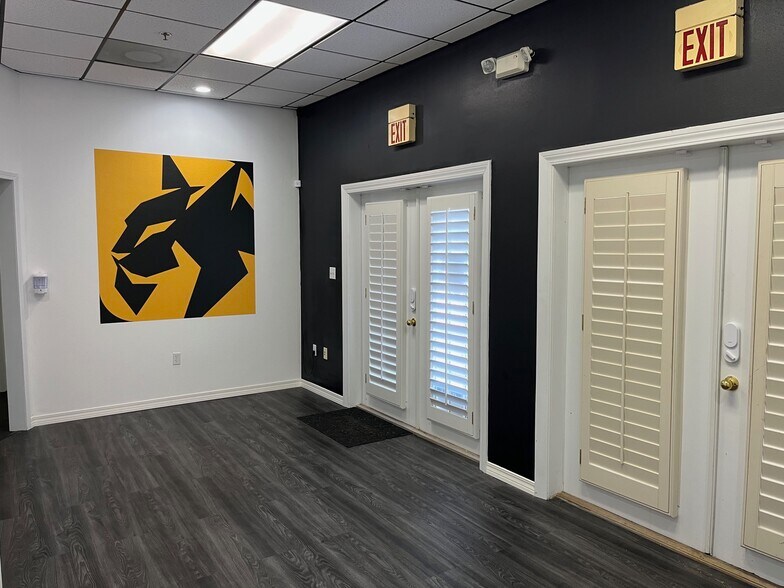More Photos Of 4507 Furling Ln, Destin Loft Creative Space For Sale