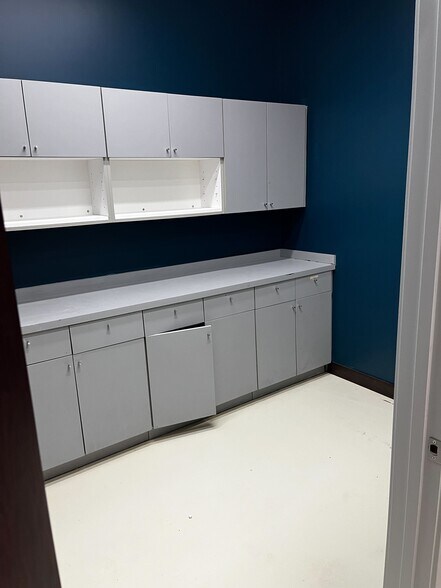 More Photos Of 409 W Huron St, Chicago Loft Creative Space For Lease