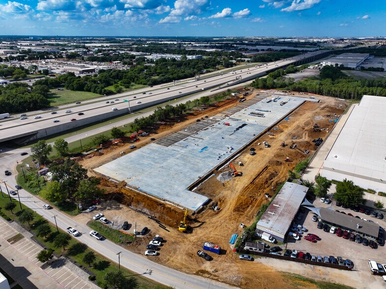 More Photos Of 902 W Shady Grove Rd, Grand Prairie Distribution For Lease