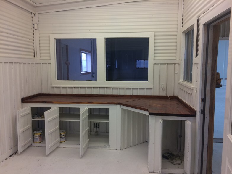 More Photos Of 204 Glen Flora Rd, Eagle Lake Warehouse For Sale